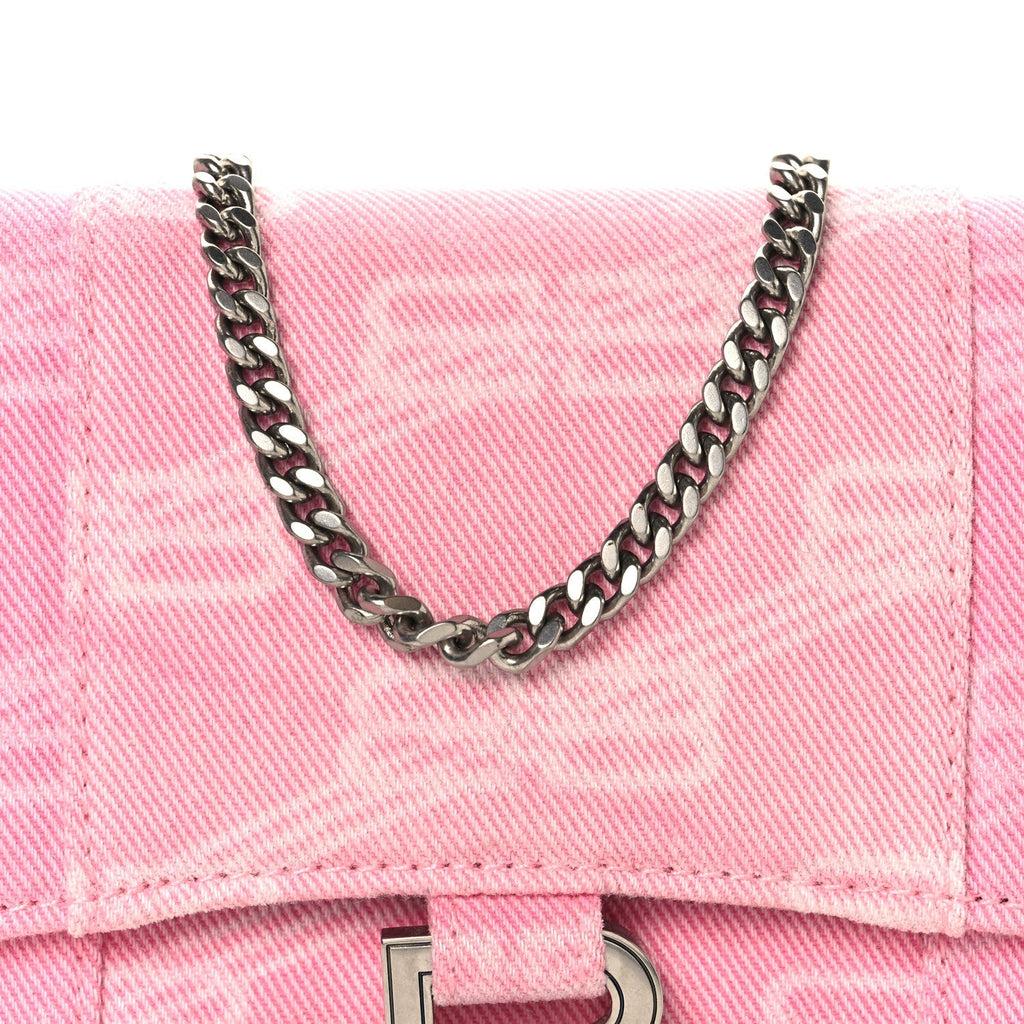 Denim XS Hourglass Wallet On Chain Pink